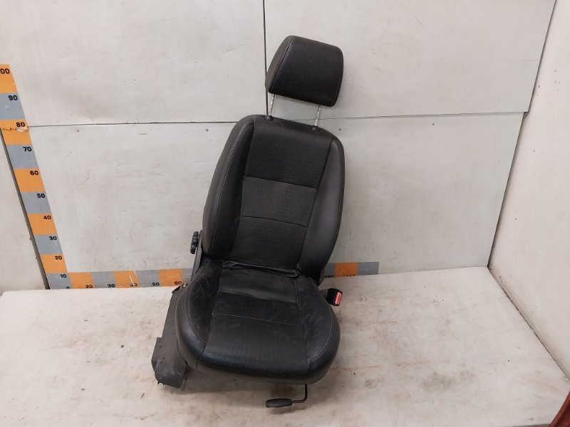 Сиденье переднее правое