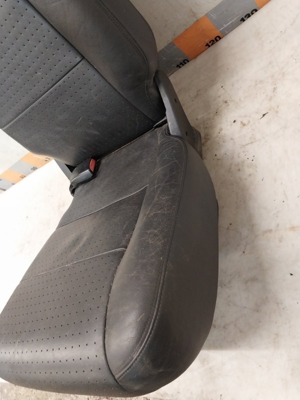 Сиденье салонное