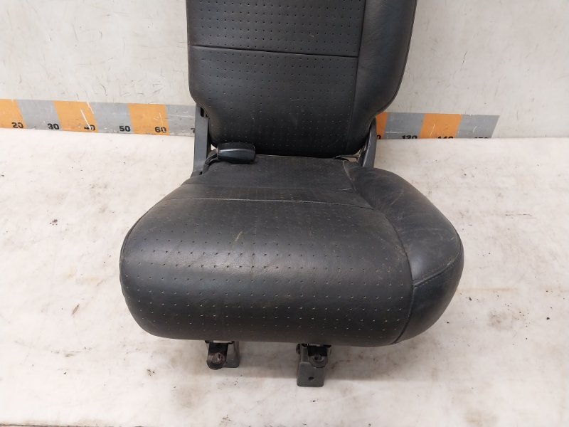 Сиденье салонное