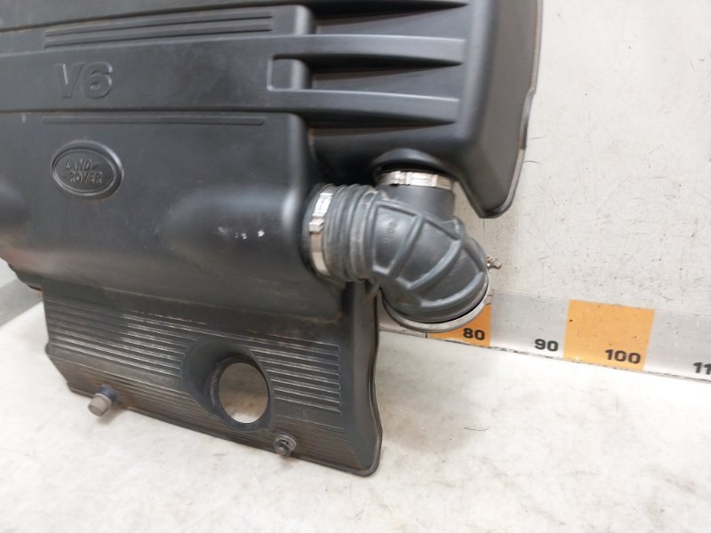 Крышка двигателя