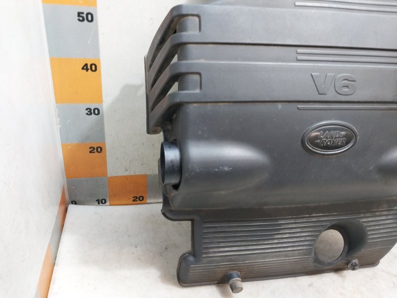 Крышка двигателя