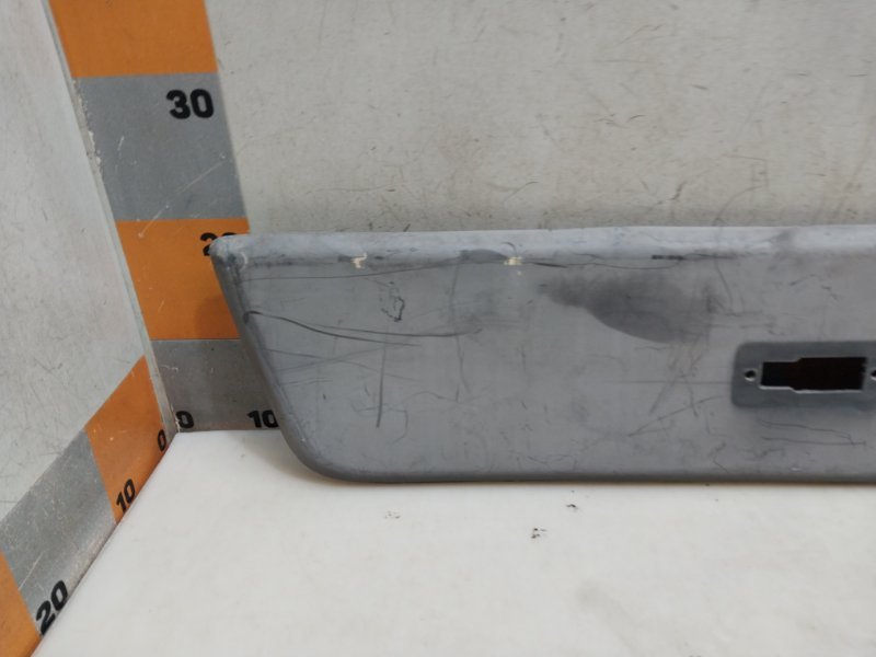 Молдинг заднего крыла правого