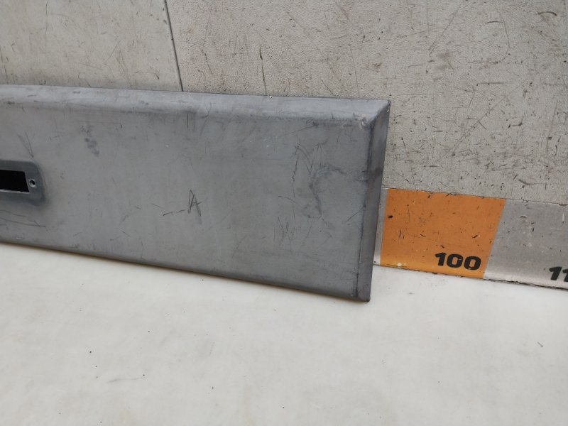 Молдинг заднего крыла правого