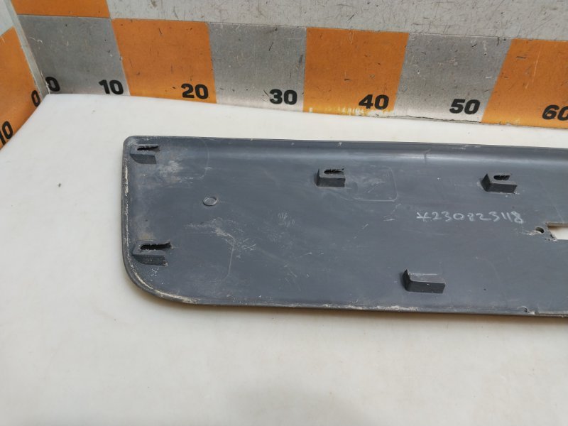 Накладка (кузов наружные)