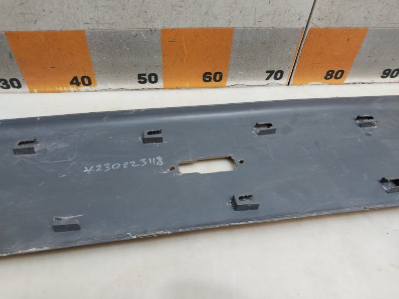 Накладка (кузов наружные)