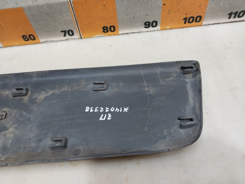 Молдинг заднего крыла правого