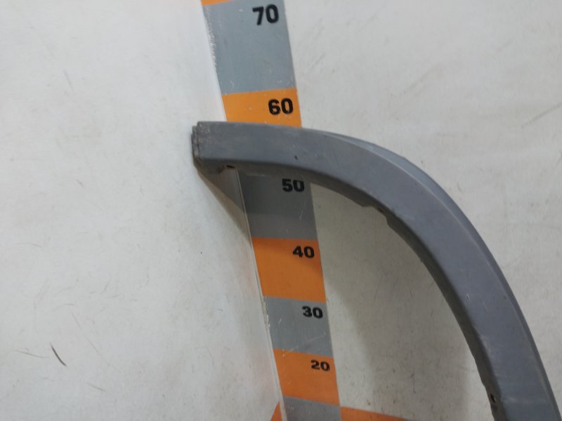 Накладка переднего крыла левого