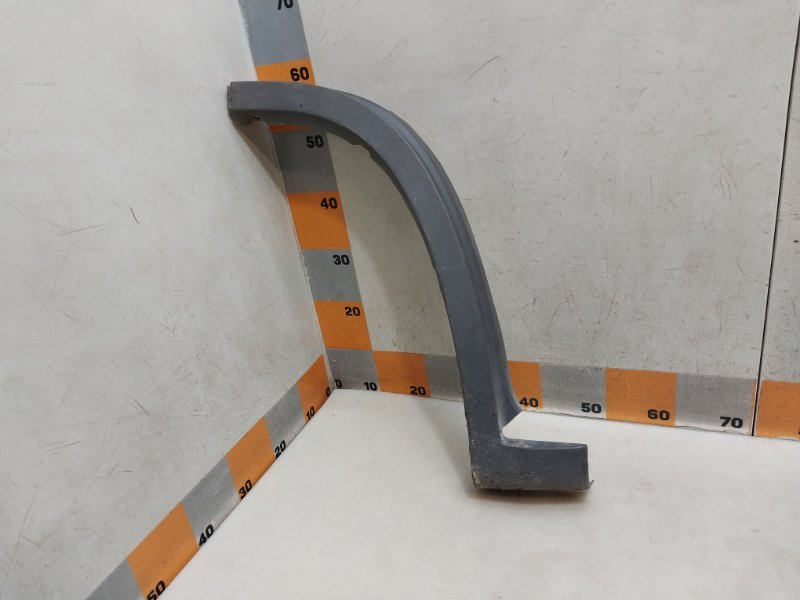 Накладка переднего крыла левого