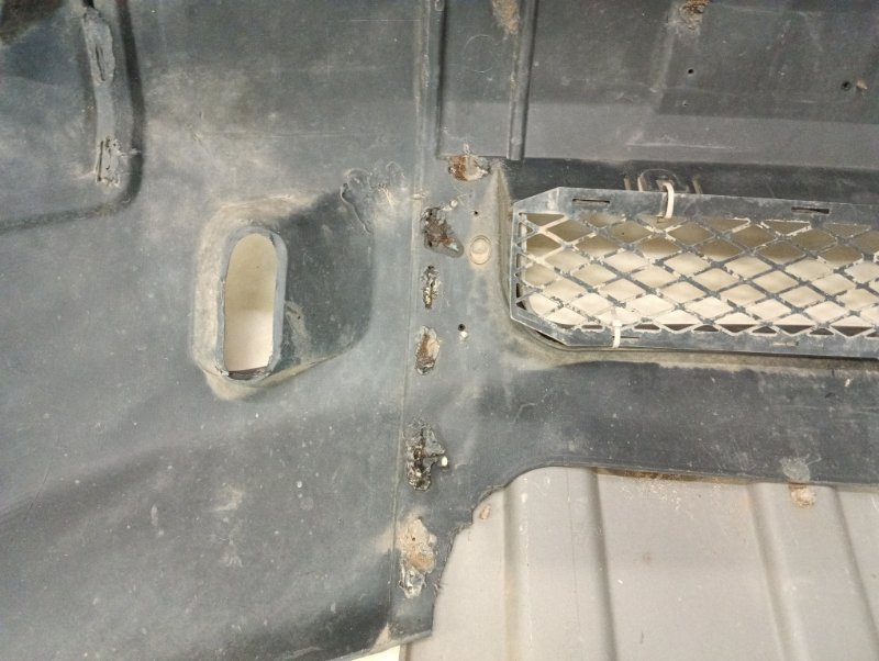 Бампер передний