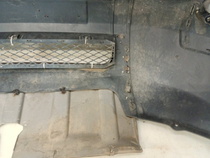 Бампер передний