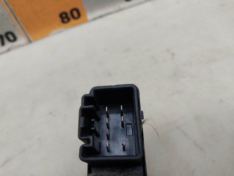 Кнопка центрального замка