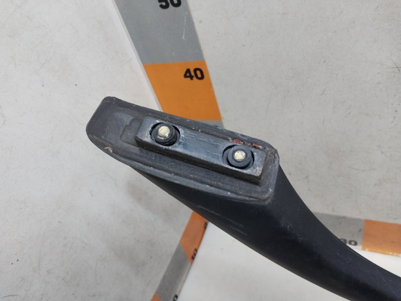 Рейлинг (релинг) левый (планка на крышу)