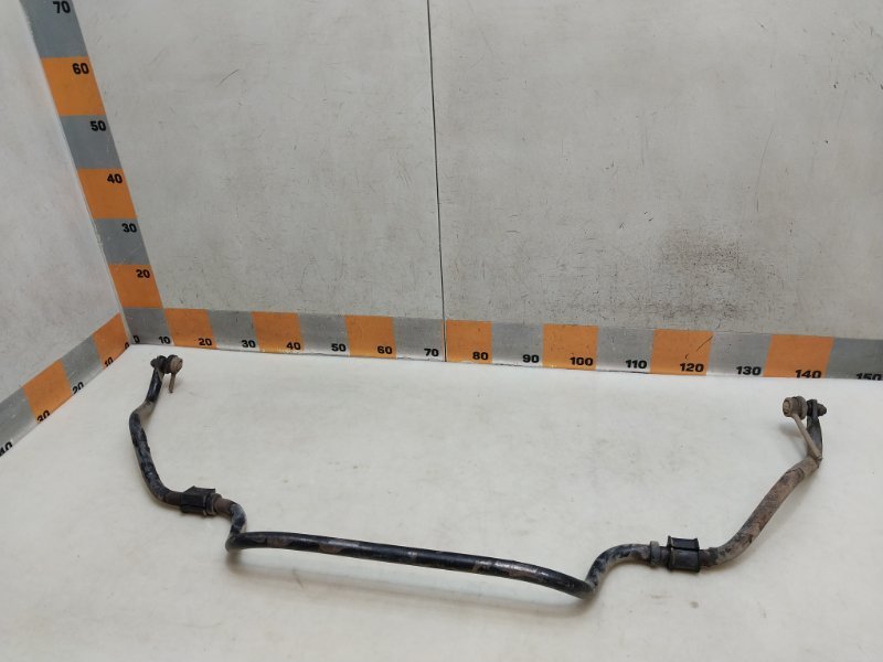 Стабилизатор передний