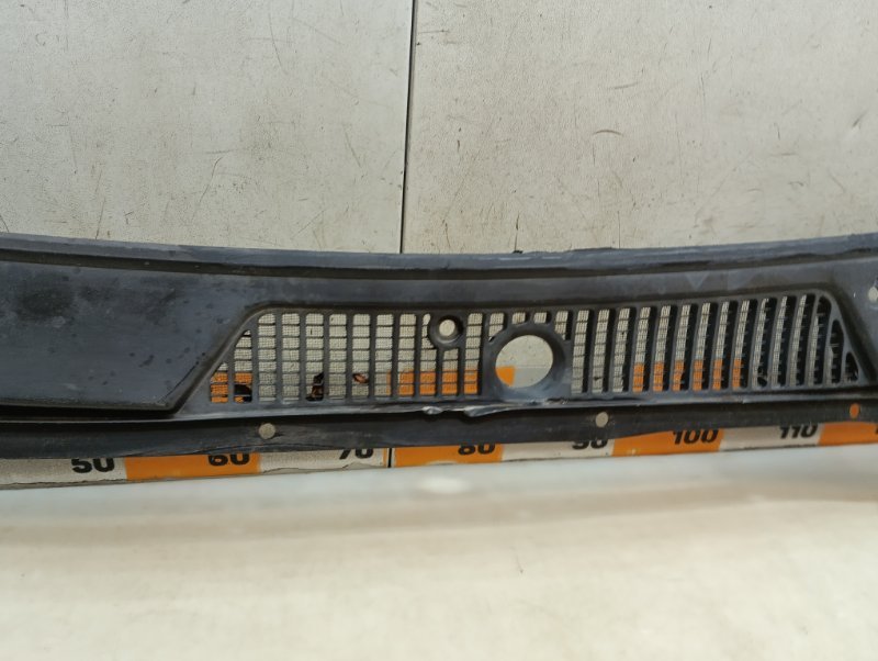 Решетка стеклоочистителей (Жабо)