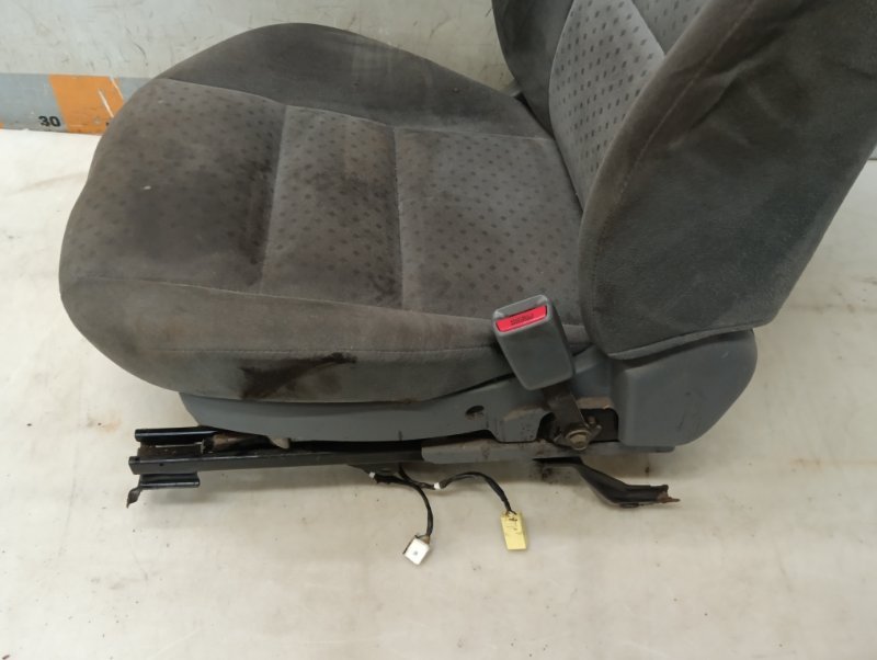 Сиденье переднее правое