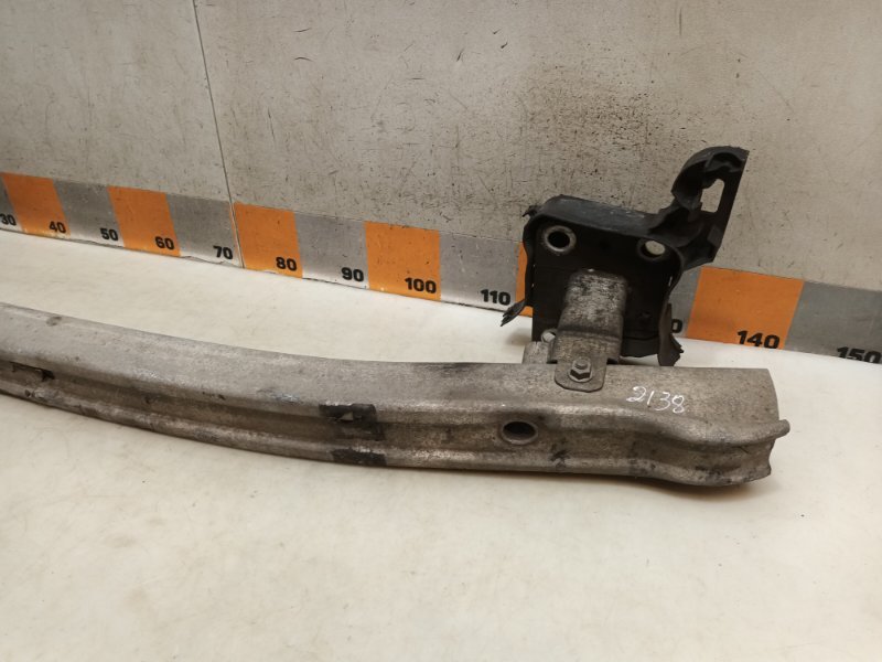 Усилитель поперечины рамки радиатора