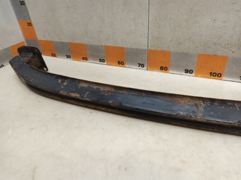 Усилитель заднего бампера