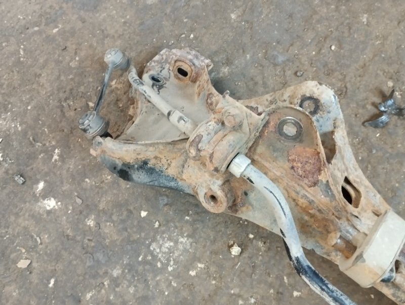 Балка задняя