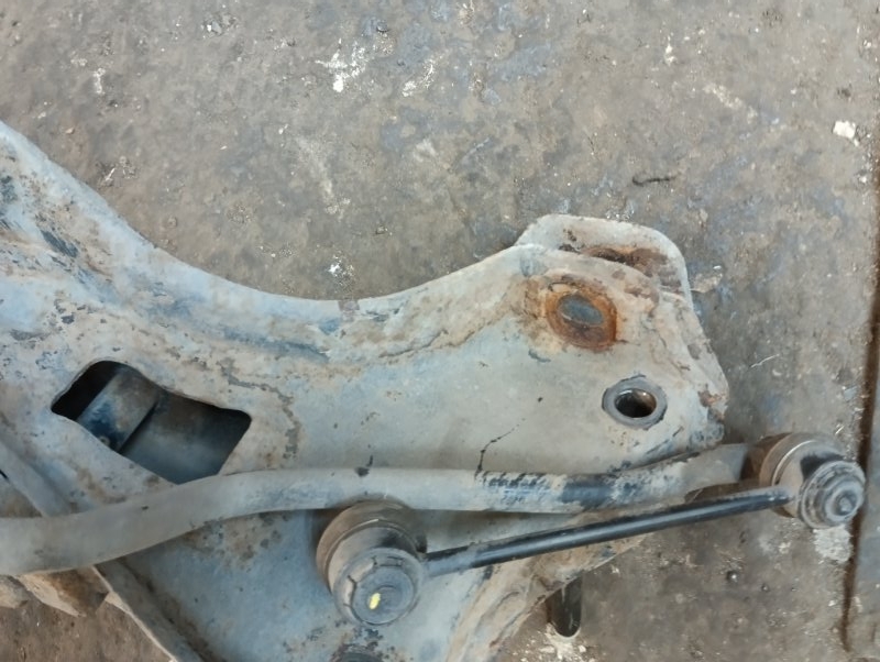 Балка задняя