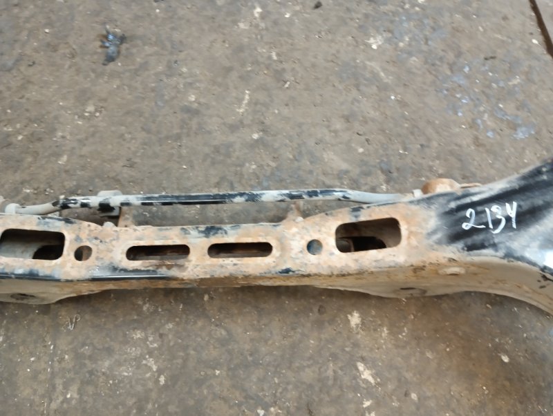 Балка задняя