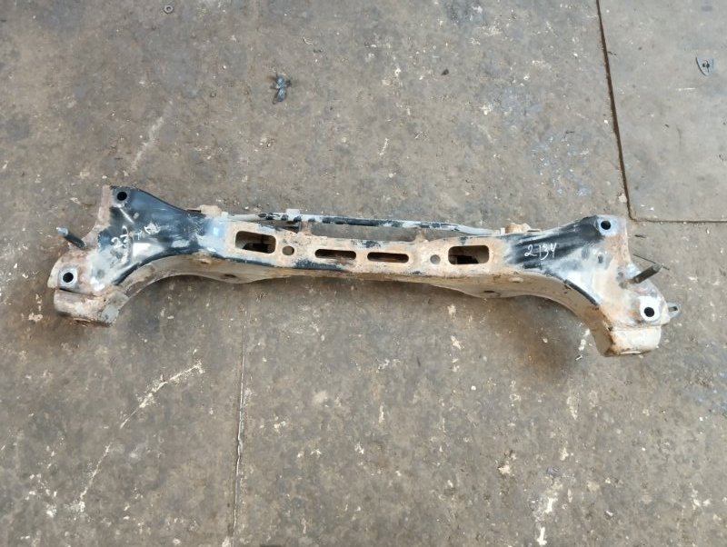 Балка задняя