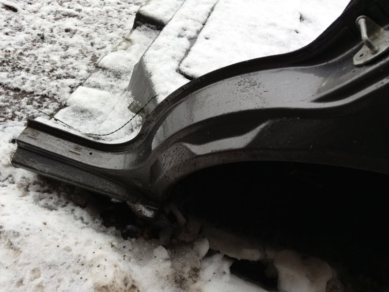 Кузовной элемент