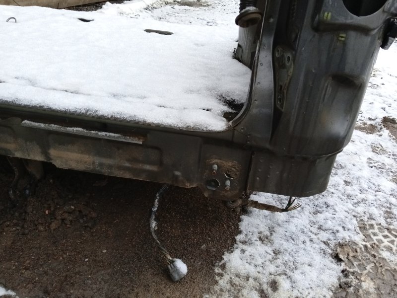 Крыло заднее правое