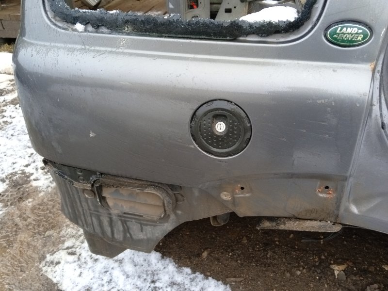 Крыло заднее правое