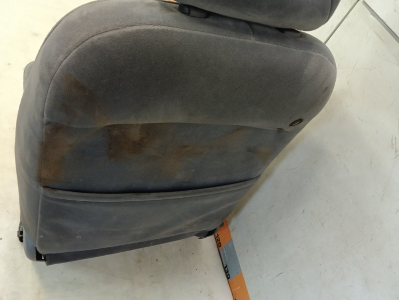 Сиденье переднее правое