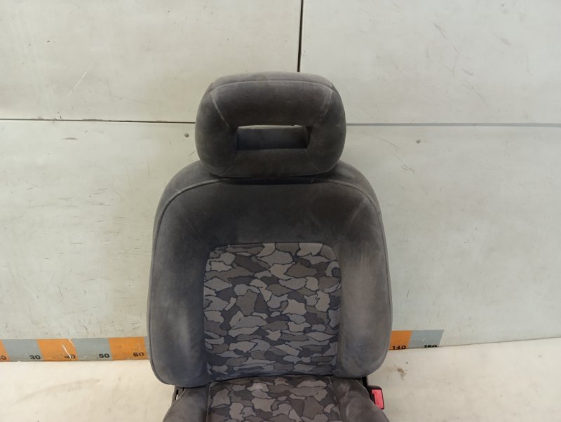 Сиденье переднее правое