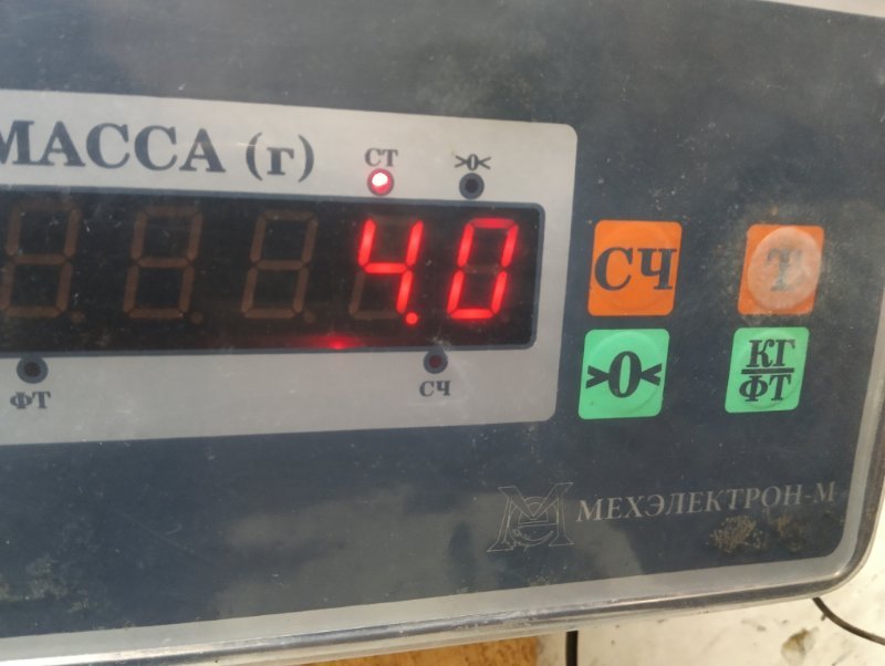 Стекло двери передней левой