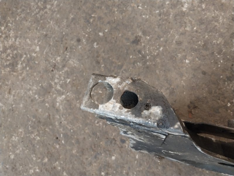 Балка подмоторная