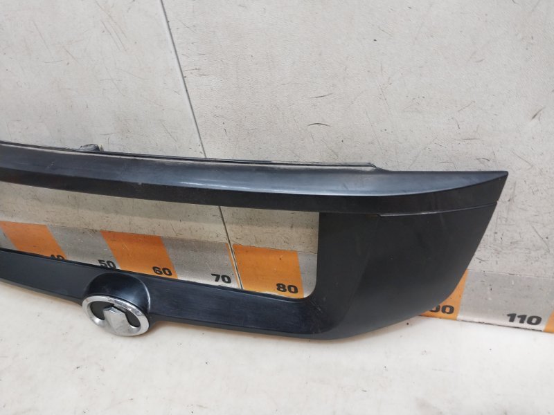 Накладка двери багажника