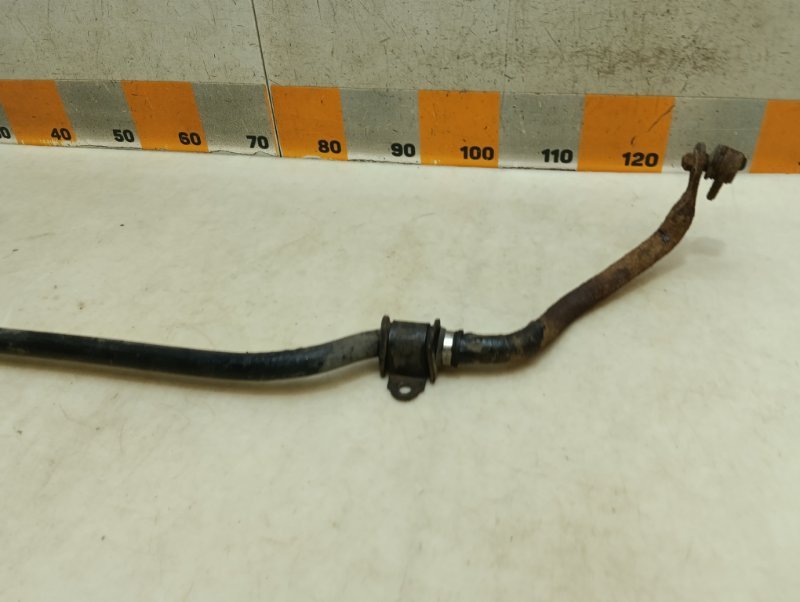 Стабилизатор передний