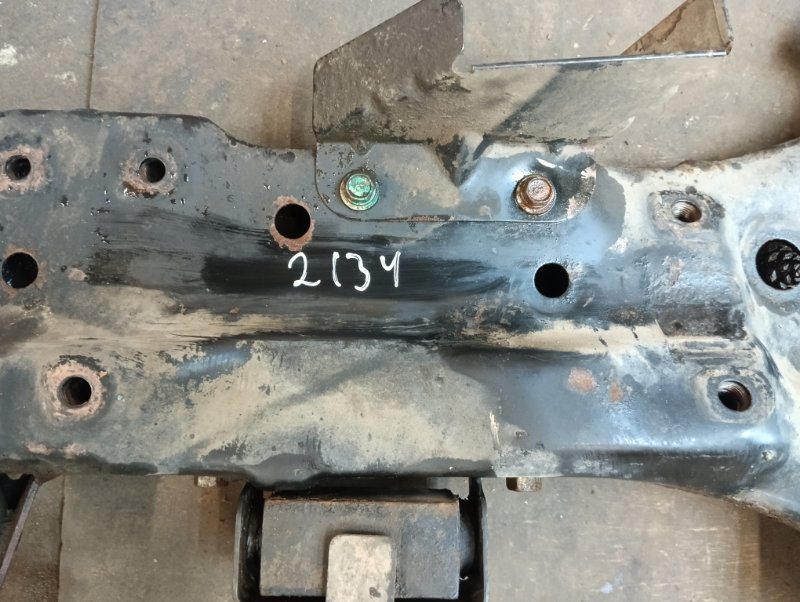 Балка подмоторная