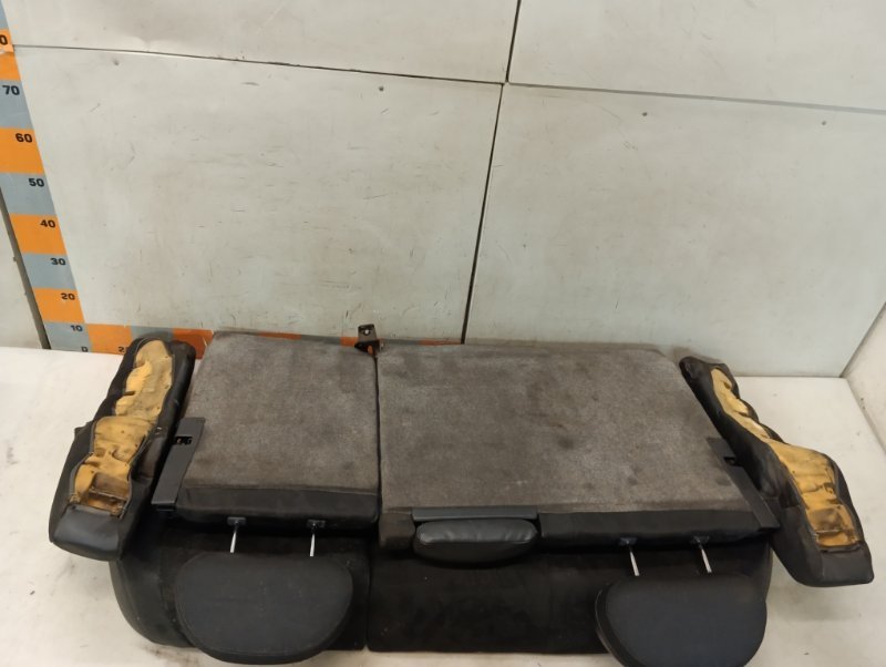 Сиденье салонное