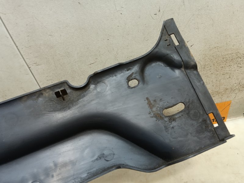 Крышка двигателя