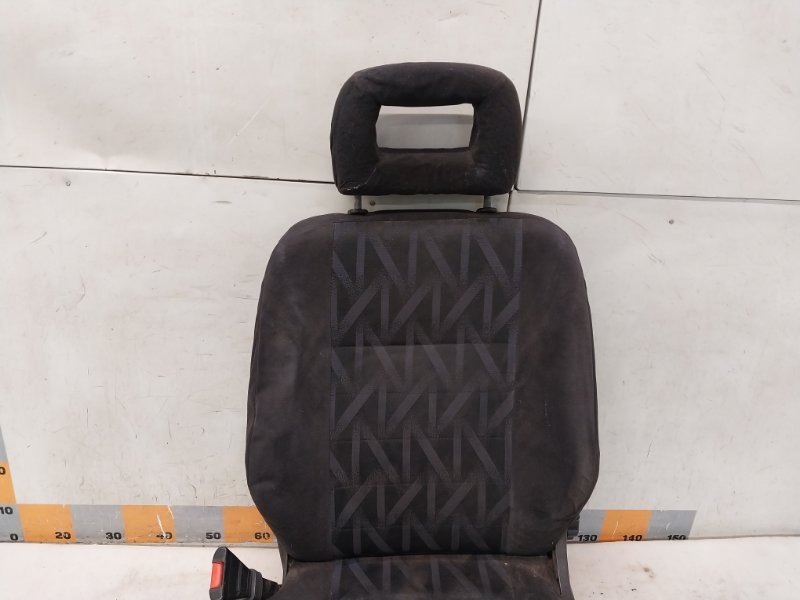 Сиденье переднее левое