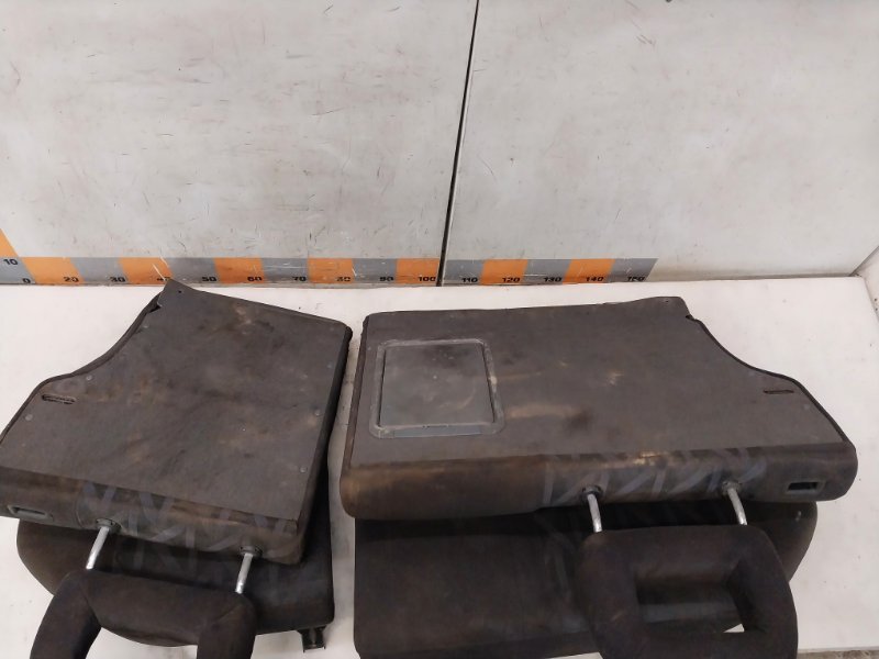 Сиденье салонное