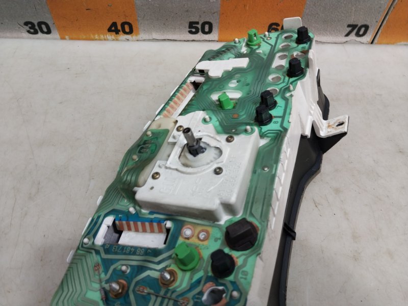 Панель приборов