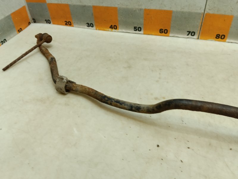 Стабилизатор передний