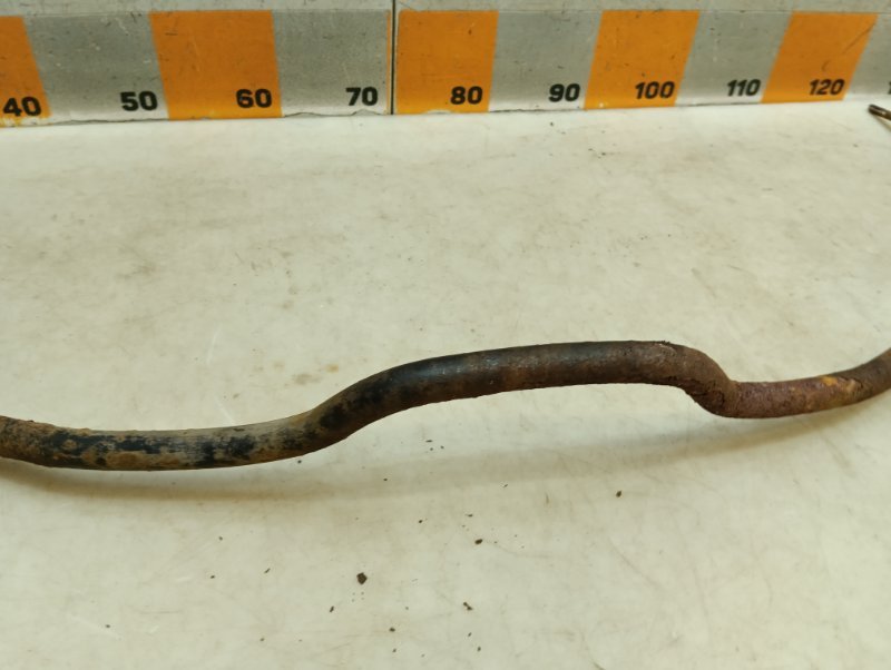 Стабилизатор передний