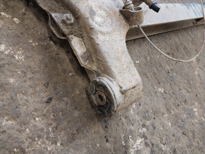 Балка задняя