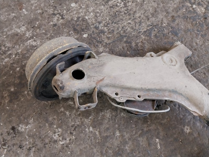 Балка задняя