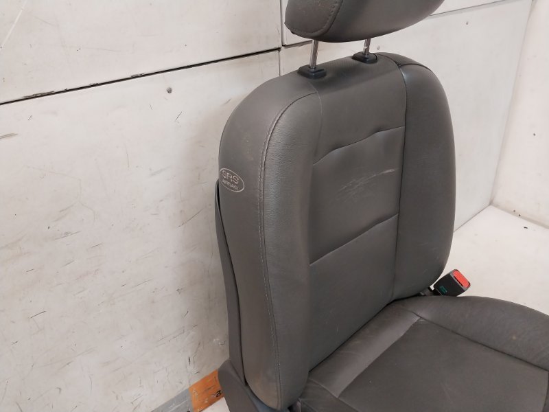 Сиденье переднее правое