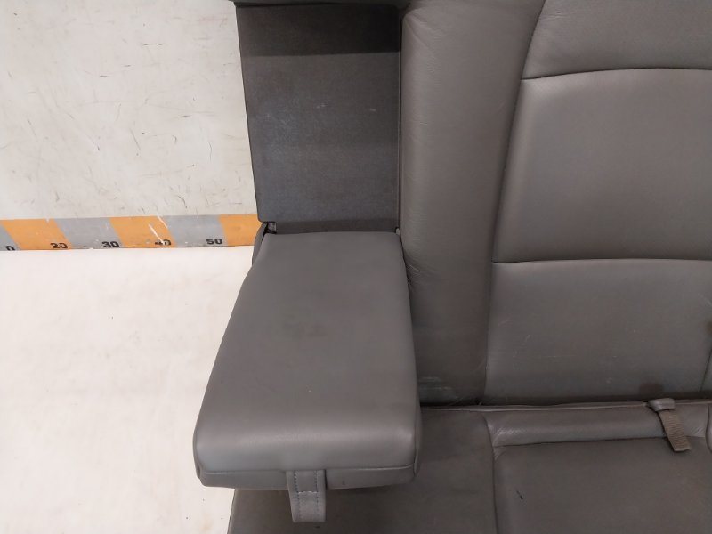 Сиденье салонное