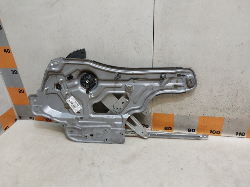 Стеклоподъемник электр. передний левый