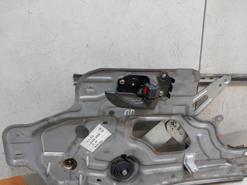 Стеклоподъемник электр. передний правый