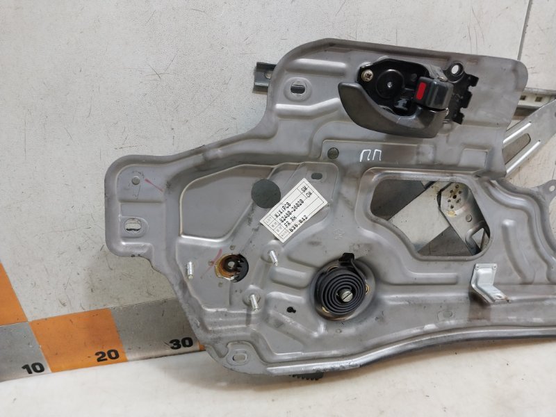 Стеклоподъемник электр. передний правый