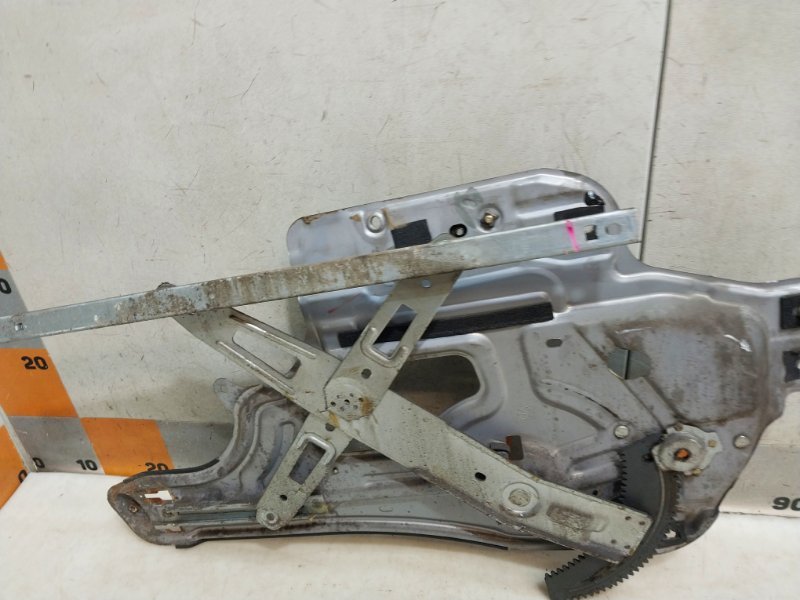 Стеклоподъемник электр. передний правый